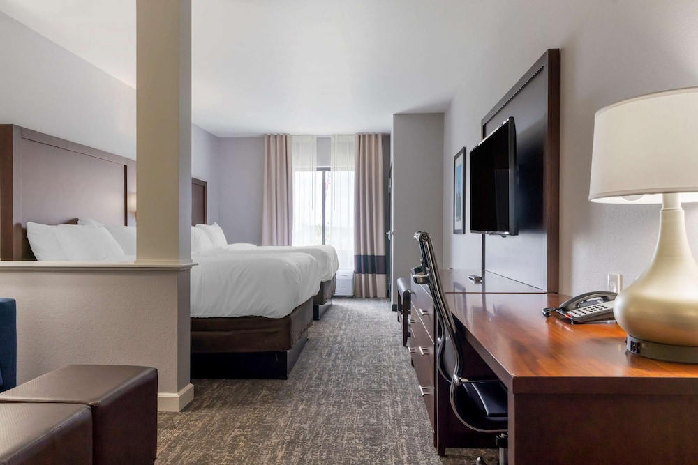Standard Room, Multiple Beds, Non Smoking
