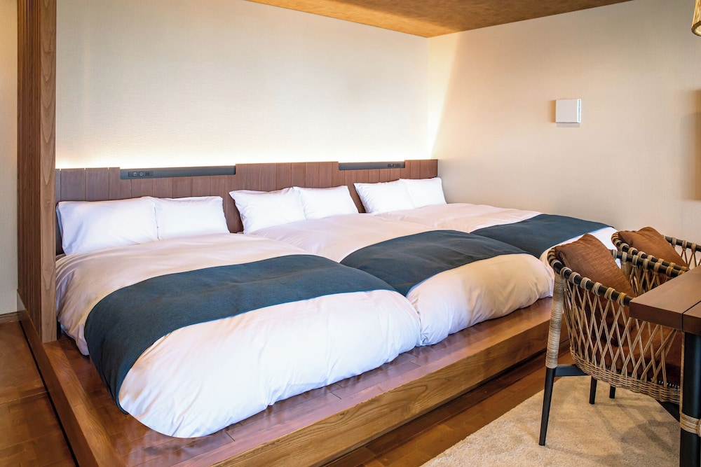 Superior Triple Room Sea View, Non Smoking