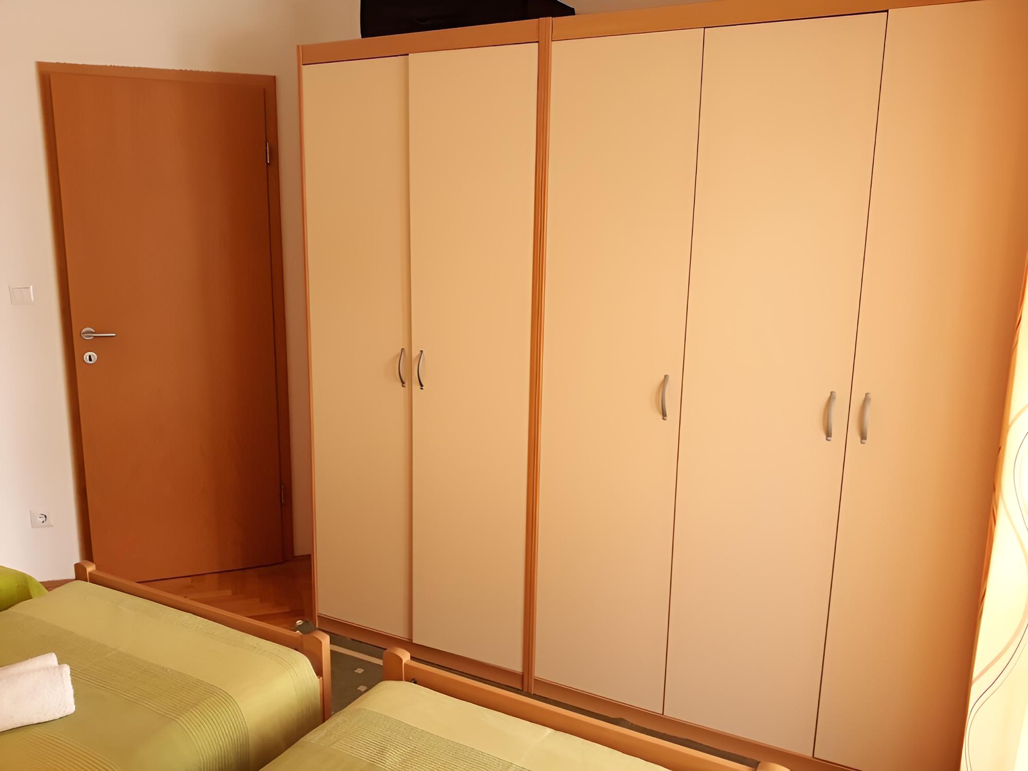Apartment (Zdravko - with parking - A1(4+1)) photo 2