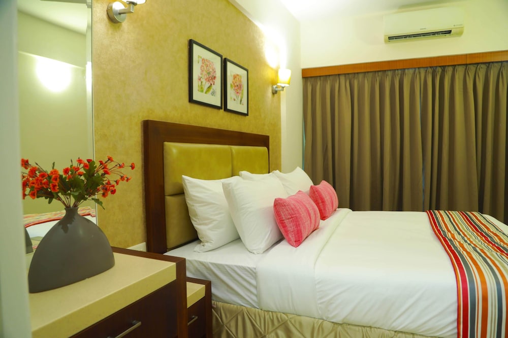 Standard Suite - Photo 1