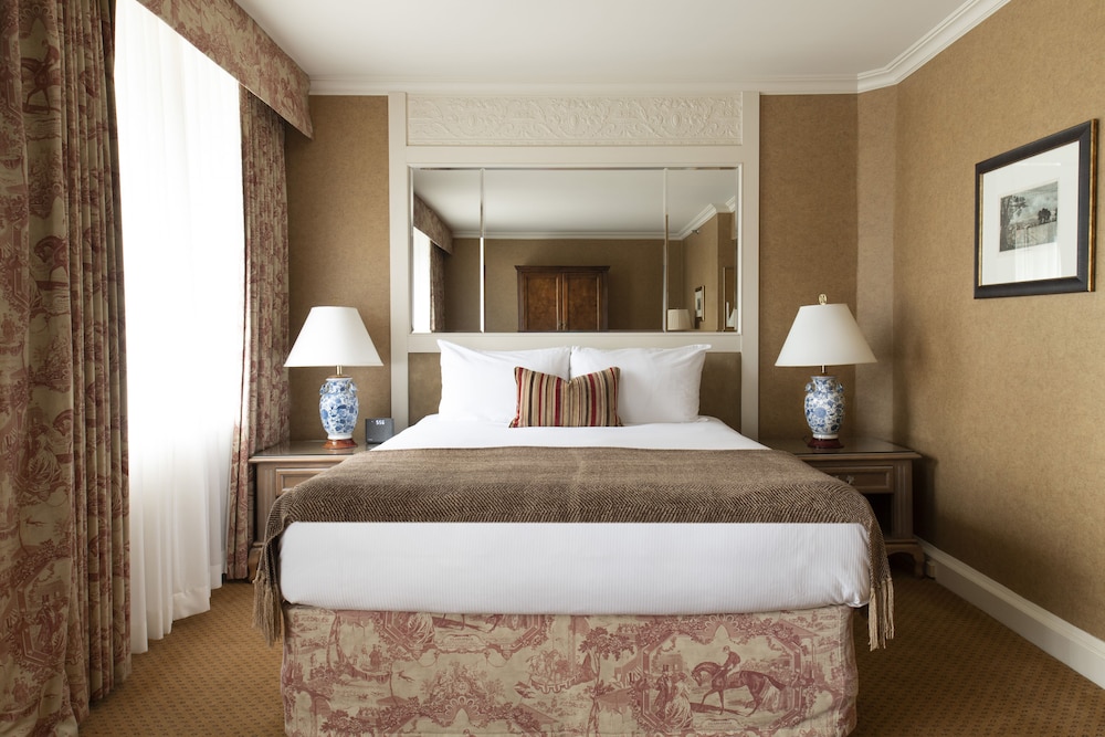 Executive Room, 1 Queen Bed - Photo 1