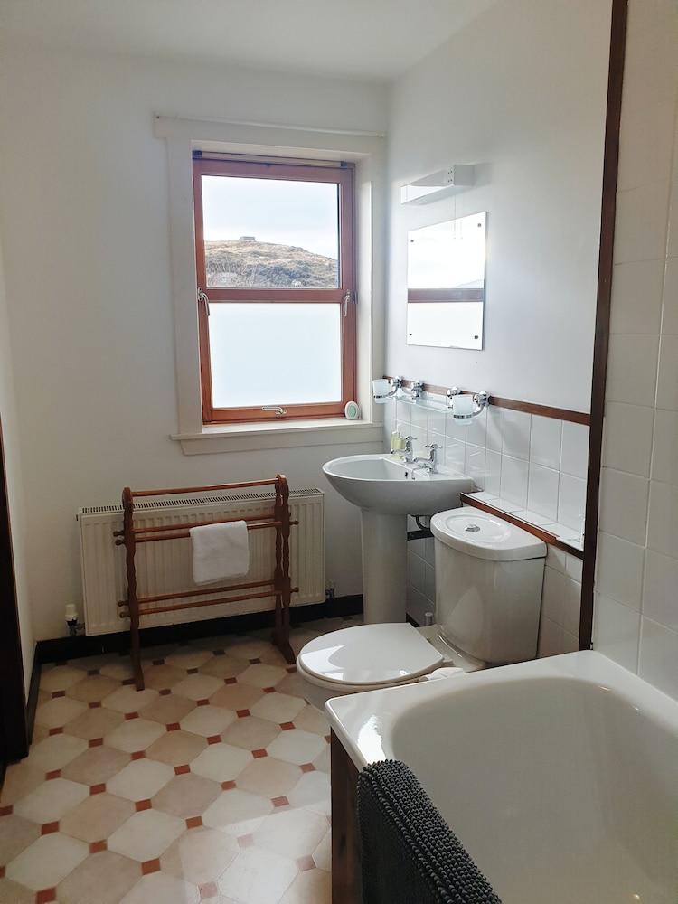 Basic Double Room, Hill View (Hill View Double Room 3)