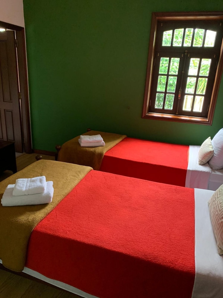 Basic Twin Room (SUITE 16)