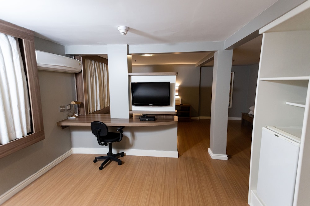 Superior Twin Room, 2 Double Beds - Photo 4