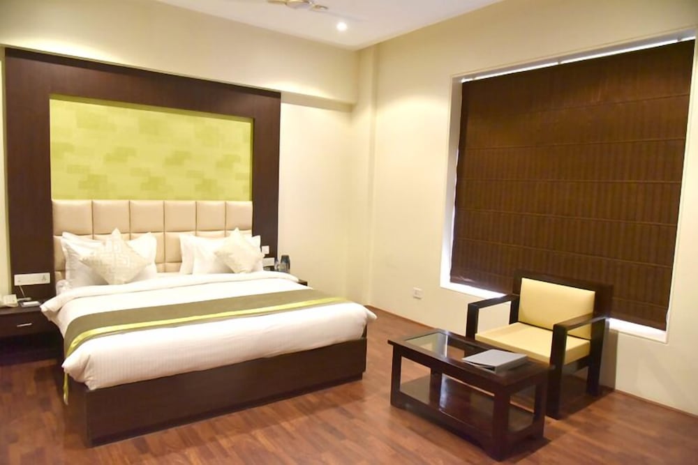 Executive Room - Photo 2
