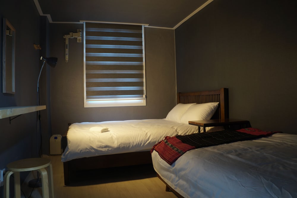 Basic Triple Room photo 1