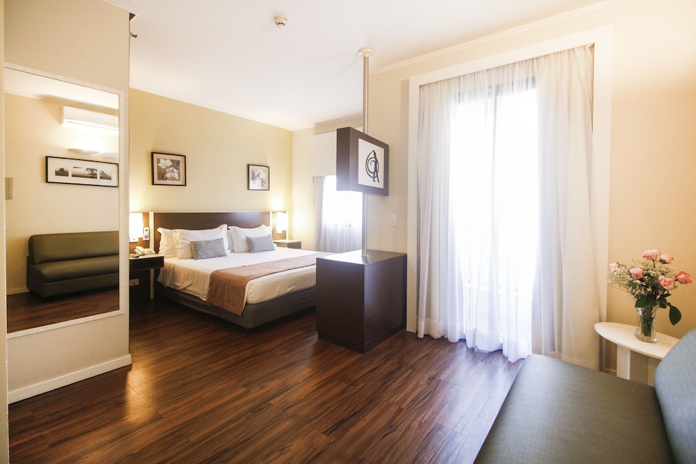 Deluxe Double Room (View of Parque Ceret) photo 2