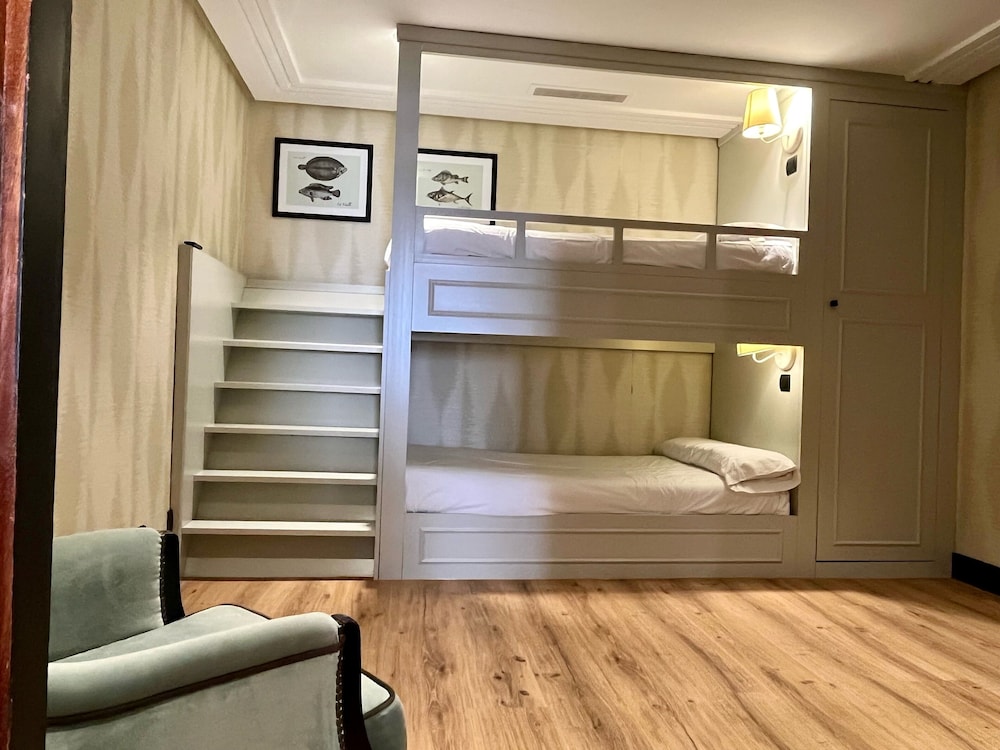 Family Room, Sea View (2 Adults + 2 Childs) - Photo 1