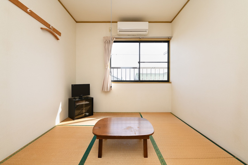 Japanese Room up to 2 guests, Smoking photo 3