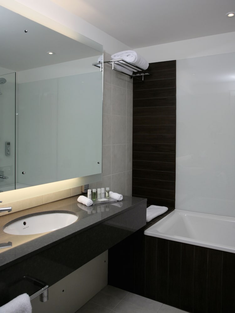 Superior Room, Garden View - Photo 6