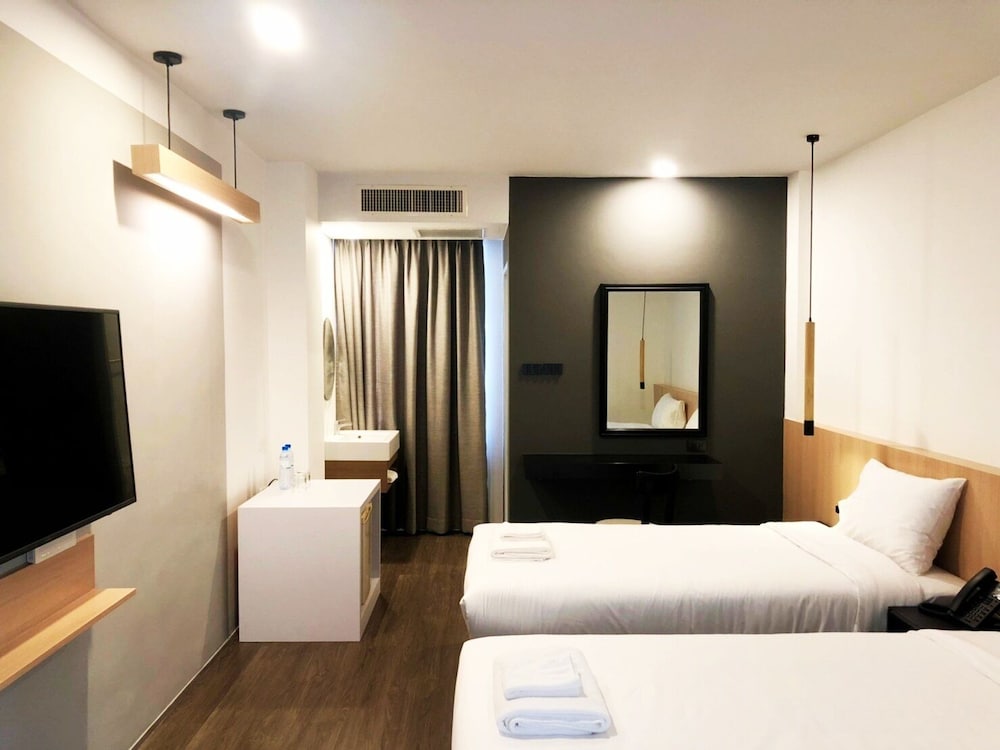Superior Twin Room - Photo 1