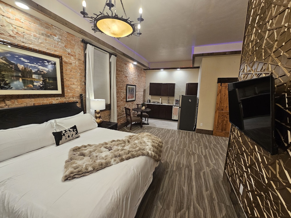 Deluxe Studio Suite photo 3