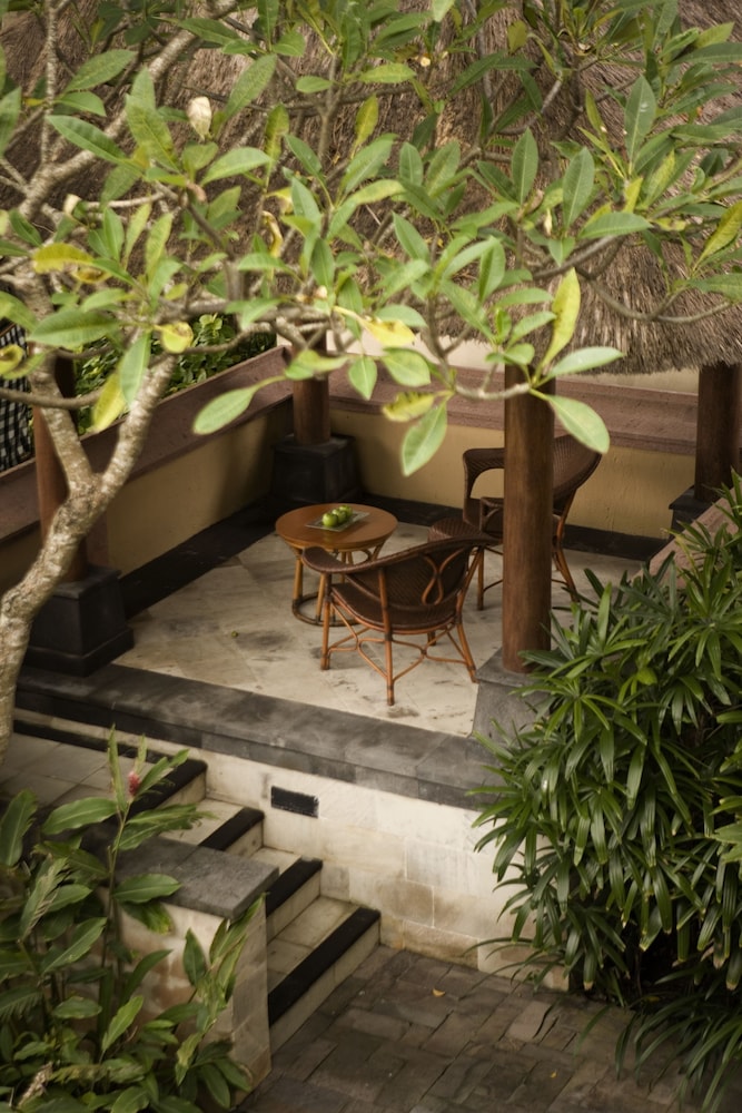 Executive Villa, Beach View (Free Return Airport Transfer) photo 3