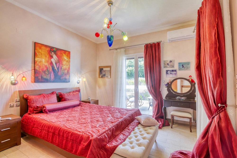 Family Villa, 5 Bedrooms (Villa Virginia With Private Pool) photo 1