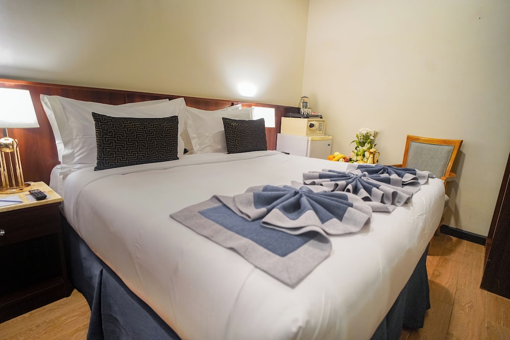 Standard Double or Twin Room - Photo 2