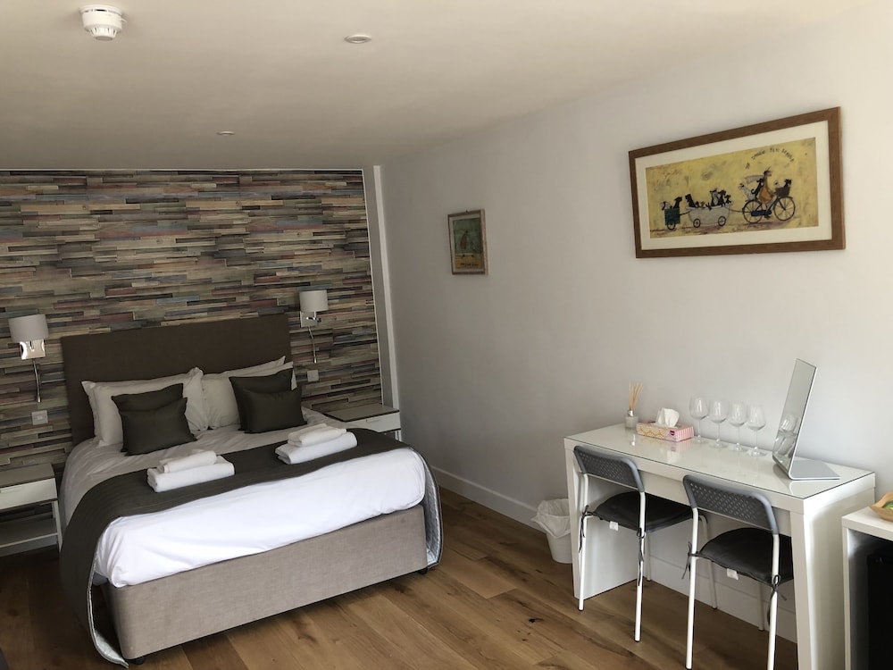 Apartment, Accessible, Ensuite (Double Storey Two bedroom) - Photo 10