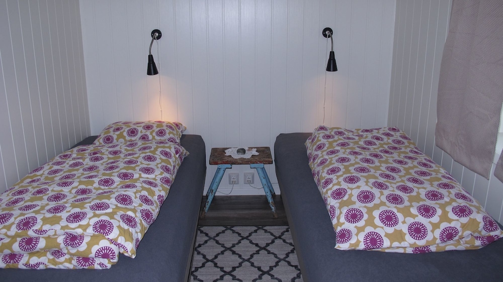 Cabin, 2 Bedrooms, Oceanfront photo 1