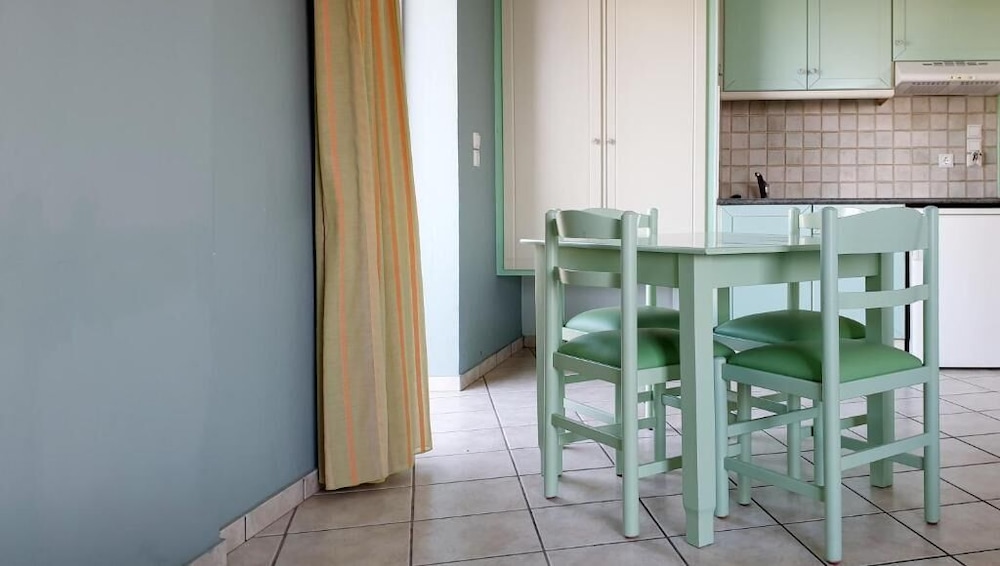 Quadruple Room - Photo 3