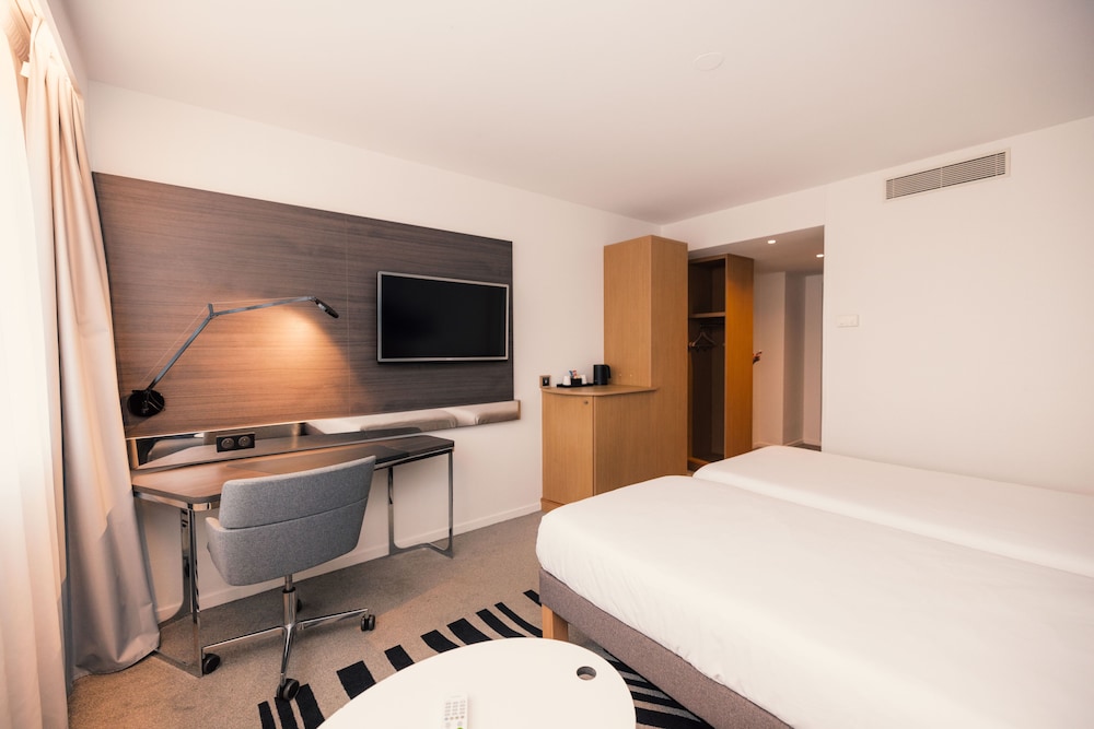 Classic Twin Room, Multiple Beds - Photo 8