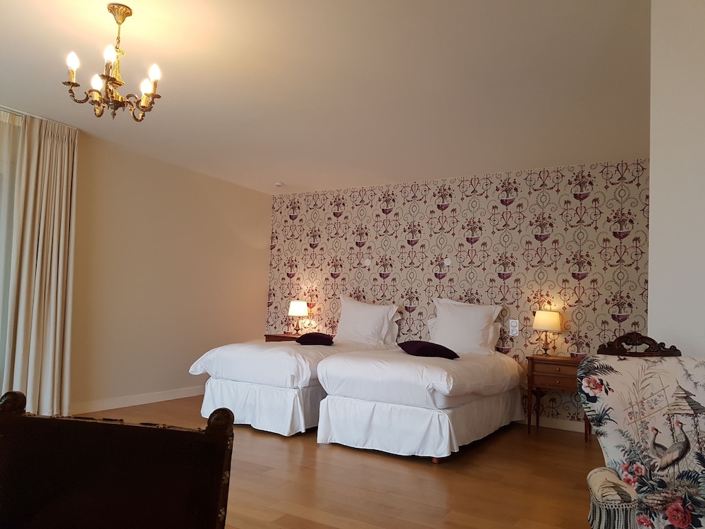 Superior Double Room (rez de jardin N°11)