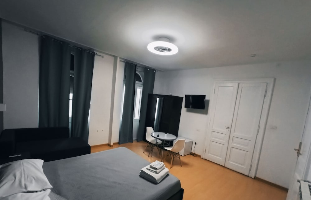 Deluxe Double or Twin Room, Balcony, City View