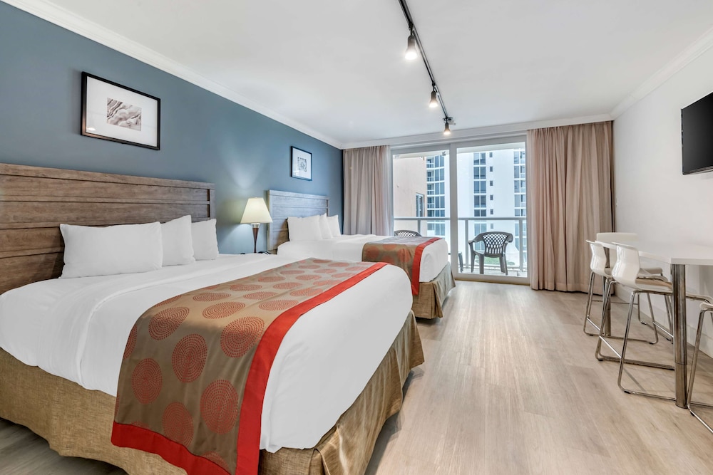 Deluxe Room, 2 Queen Beds, Kitchenette (Non-Smoking) - Photo 5