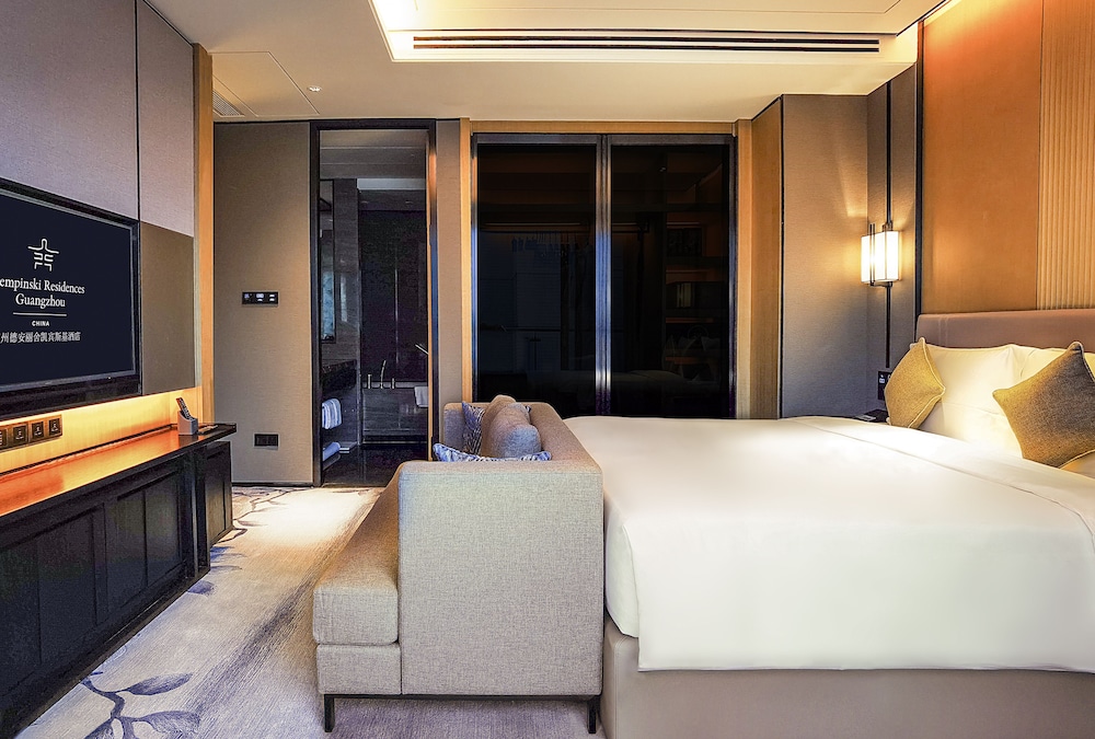 Suite (Deluxe 1 Bedroom) - Photo 7