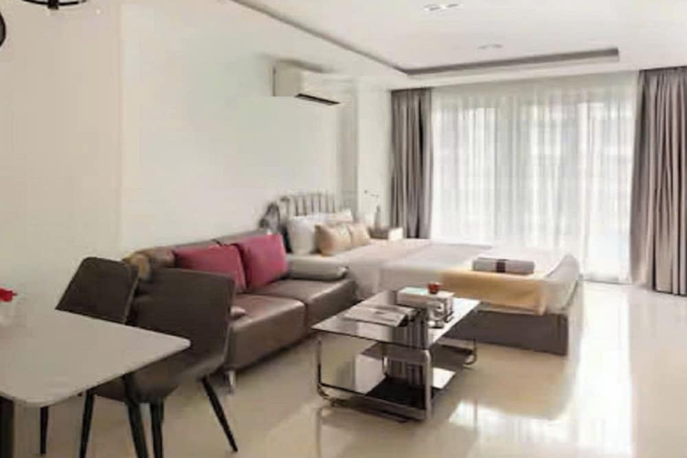 Grand Suite, 1 Bedroom, Club Lounge Access, City View
