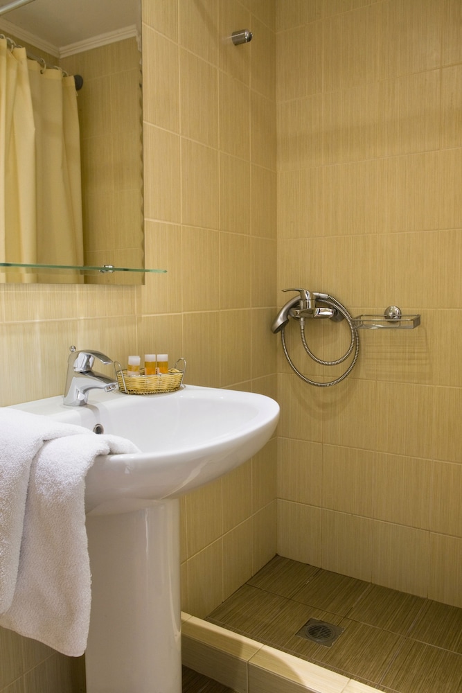 Double or Twin Room photo 3