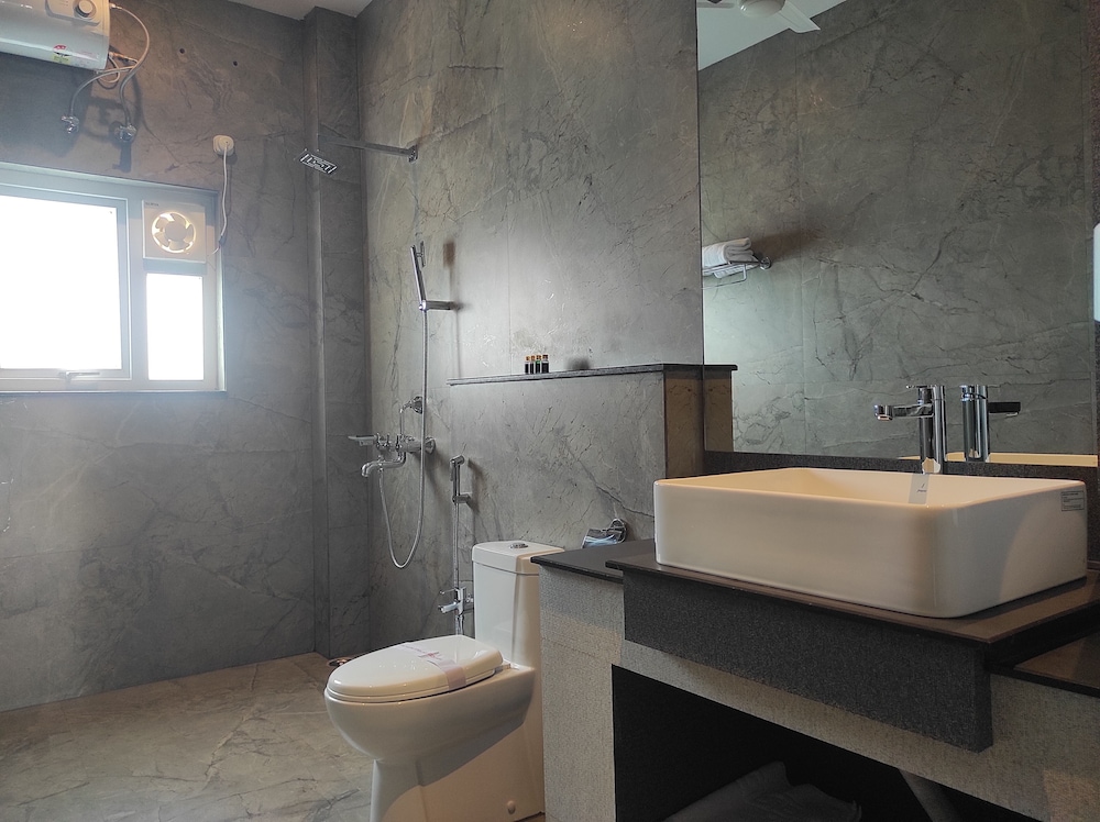 Premium Room - Photo 3