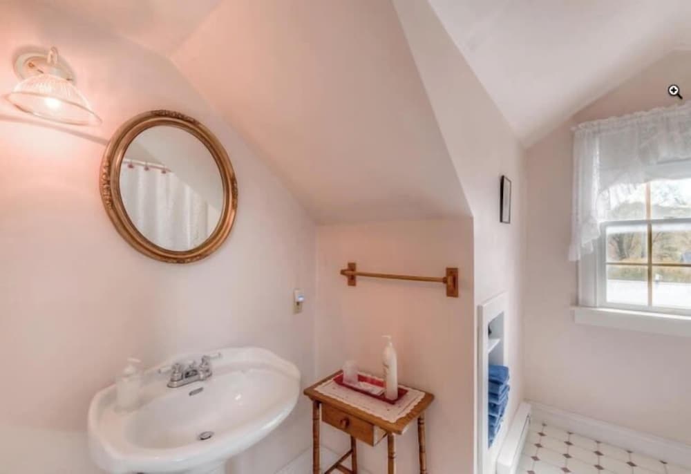 Family Suite, Multiple Beds, Non Smoking, Private Bathroom photo 3