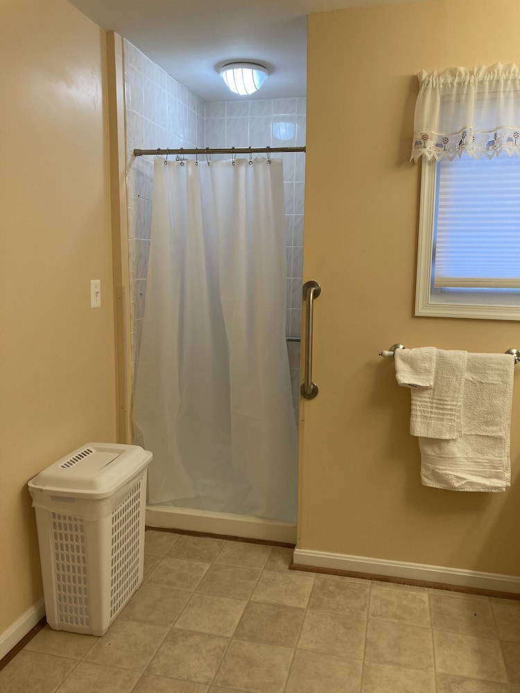 Luxury Quadruple Room, 1 King Bed, Garden View photo 2