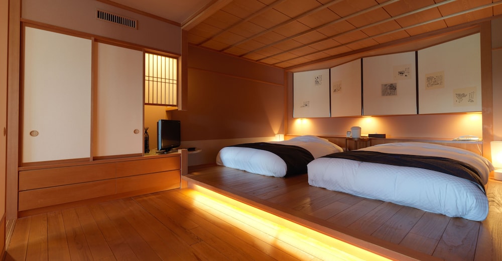 AMA no ZA - Premier Suite with private hot spring (Lake View) photo 2