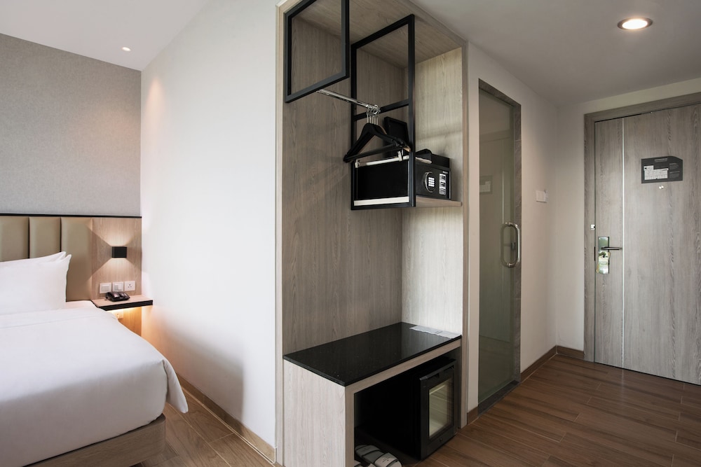 Executive Room - Photo 2