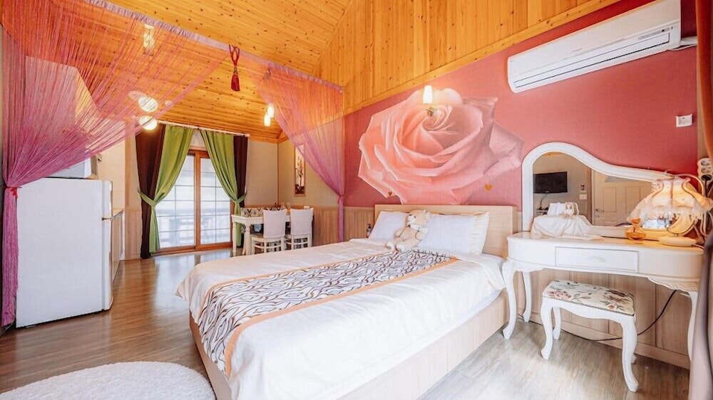 Room (Rose (2nd floor)) - Photo 7