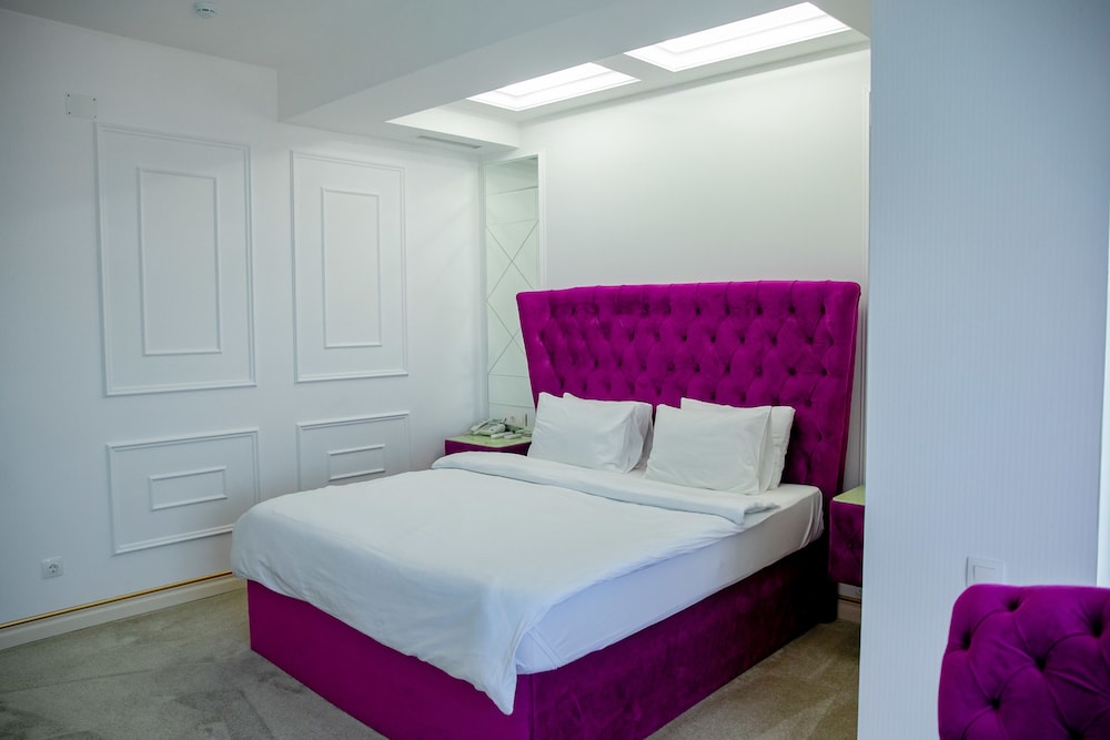 Luxury Room, 1 King Bed with Sofa bed, Balcony, Sea View photo 1