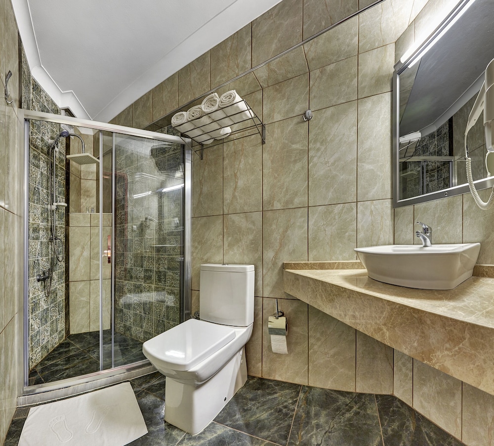 Standard Room - Photo 16