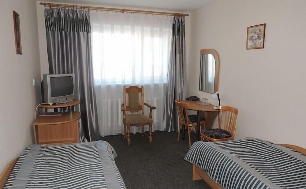 Standard Twin Room photo 3