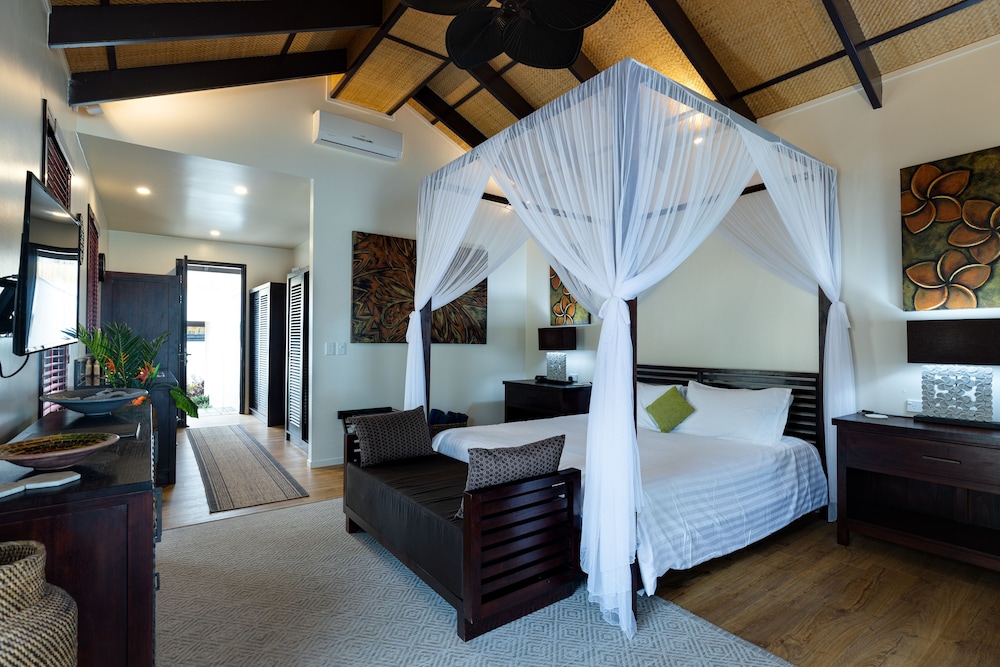 Executive Villa, 1 King Bed, Beach View photo 1