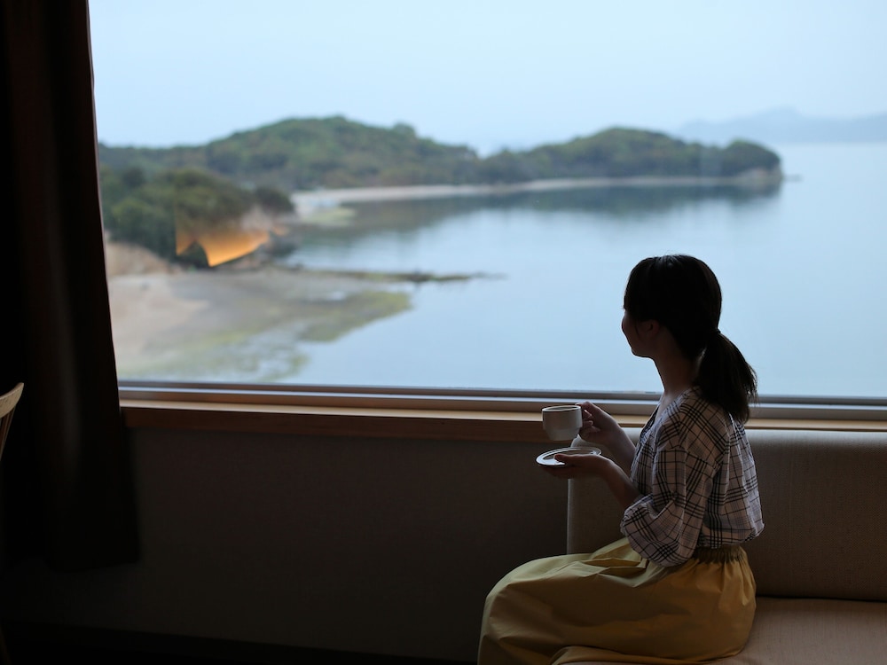 Premium Twin Room, Non Smoking Angel Road View photo 3