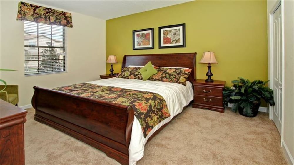 Family Villa, Multiple Bedrooms, Garden Area
