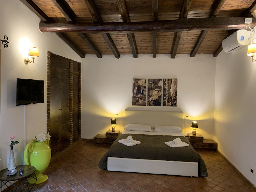 Superior Room (fireplace) photo 3