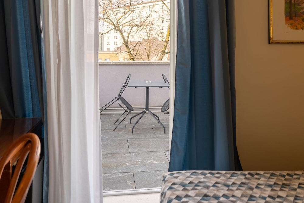 Comfort Single Room, Balcony photo 1
