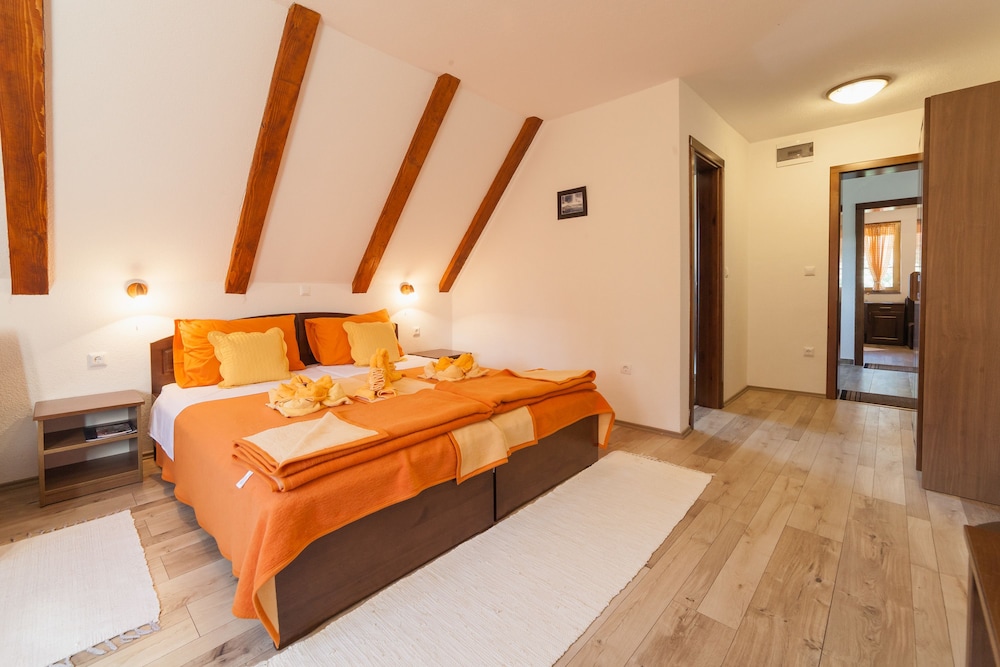 Standard Double Room, Mountain View photo 3