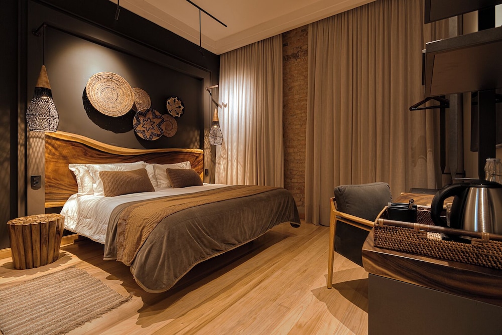 Deluxe Double Room, 1 King Bed, City View photo 1