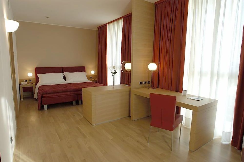 Junior Suite, 1 King Bed With Sofa Bed