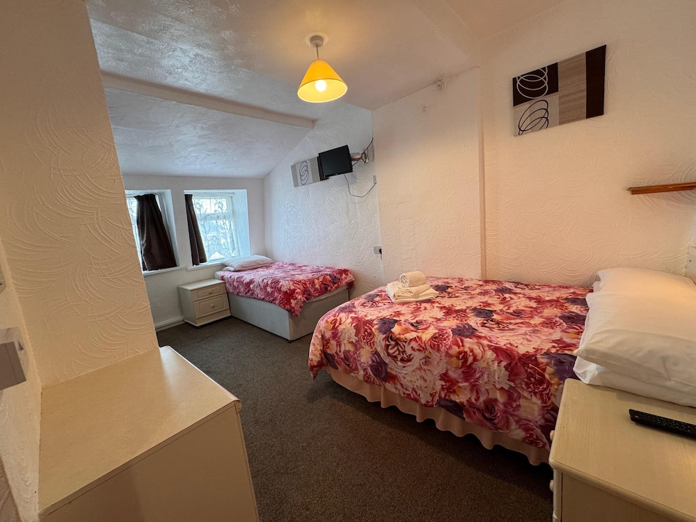 Standard Quadruple Room, Multiple Beds