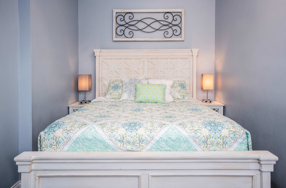 Condo, 1 Queen Bed, Kitchen, Garden View (The Hideaway at Hayloft Lodge) photo 1