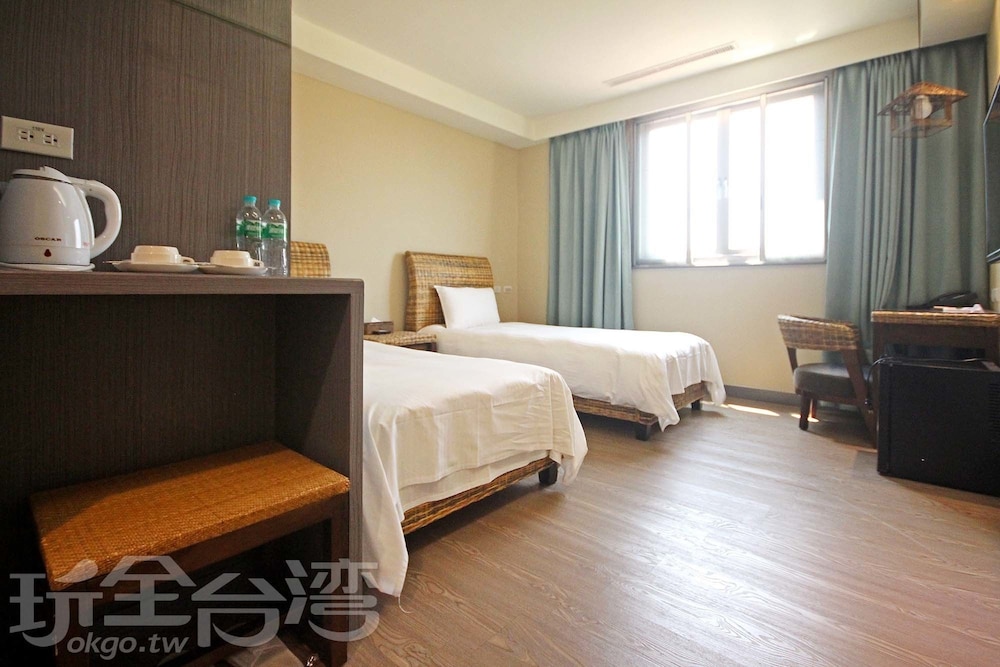 Elite Twin Room