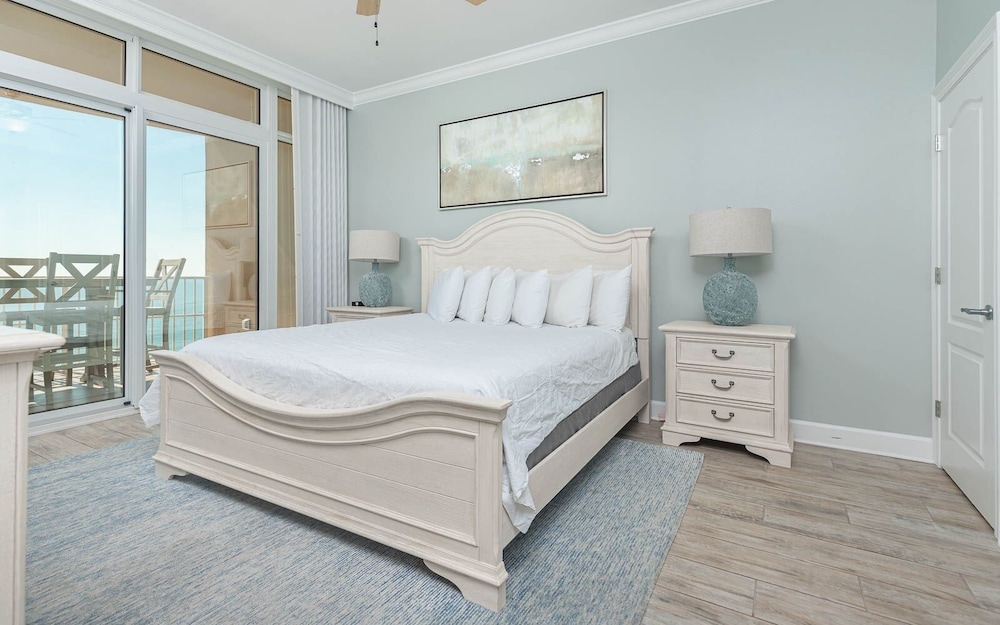 Condo, 4 Bedrooms